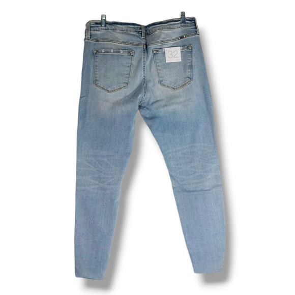 NWT Kancan High Rise Step Hem Skinny Denim Jeans Sz. 32x28 Light Stone Blue - Picture 3 of 9